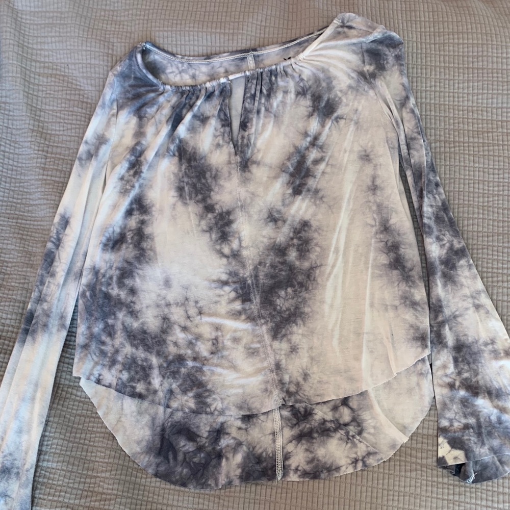 a marble long sleeve shirt